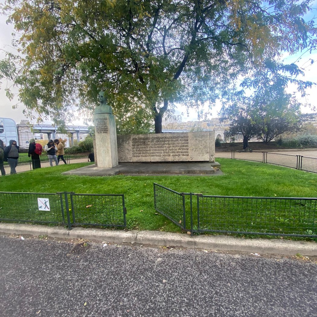 Monument au Général Diego Brosset 3